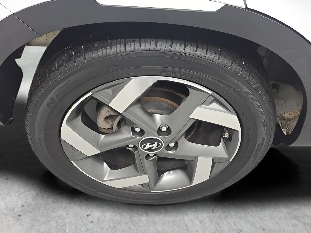 Used 2022 Hyundai Venue Limited FWD image 41