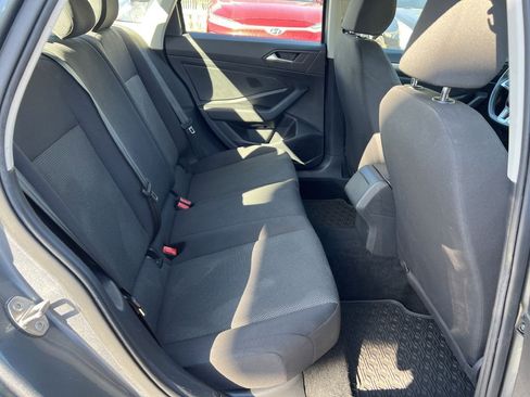 Used 2019 Volkswagen Jetta S w/ Driver Assistance Package image 11