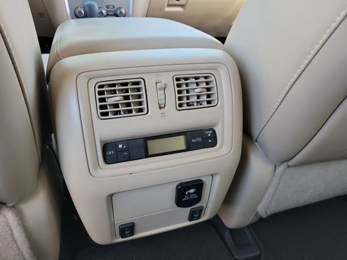 Used 2017 Nissan Pathfinder SL w/ SL Premium Package image 17