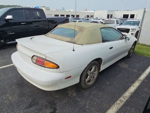 Used 1997 Chevrolet Camaro LT w/ Preferred Equipment Group 2 RWD image 6