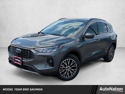 New 2025 Ford Escape SE