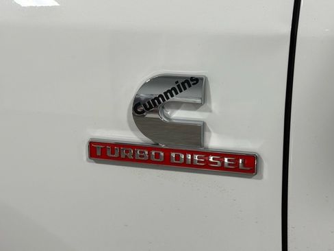 Used 2022 RAM 2500 Big Horn w/ Cold Weather Group image 11