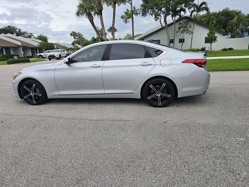 Used 2017 Genesis G80 3.8 w/ Option Group 02 RWD image 8