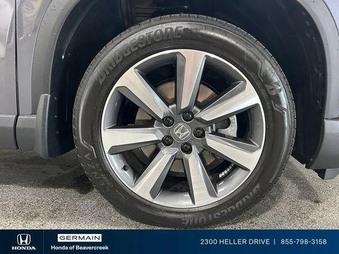 Used 2025 Honda Pilot Elite image 12