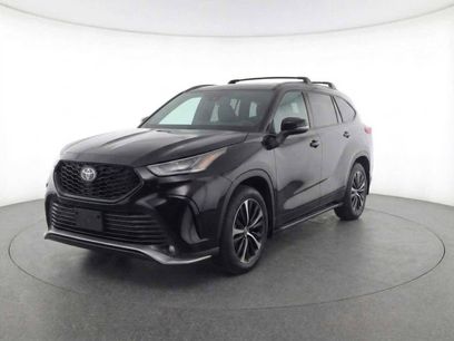 Used 2022 Toyota Highlander XSE