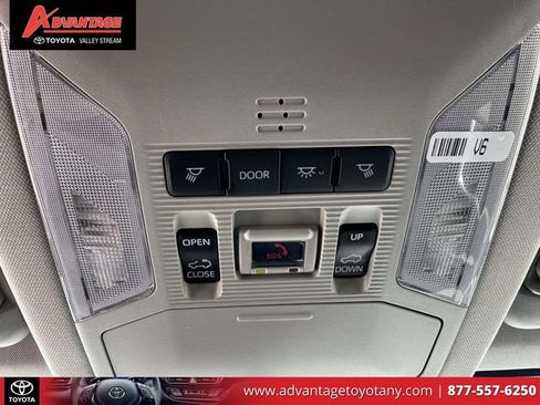 Certified 2022 Toyota RAV4 XLE w/ Convenience Package AWD/4WD image 36
