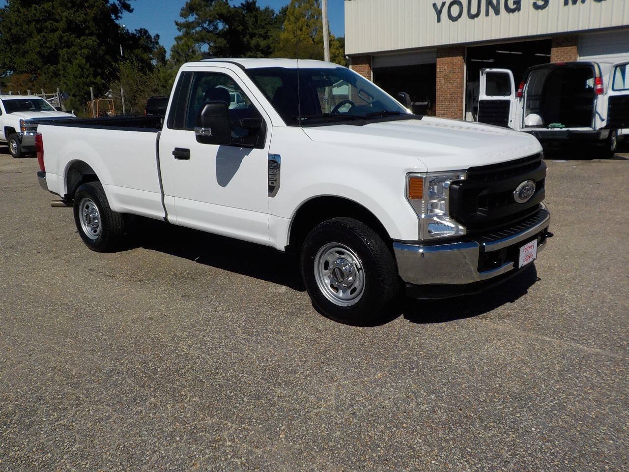 Used 2022 Ford F250 XL w/ Power Equipment Group RWD image 8