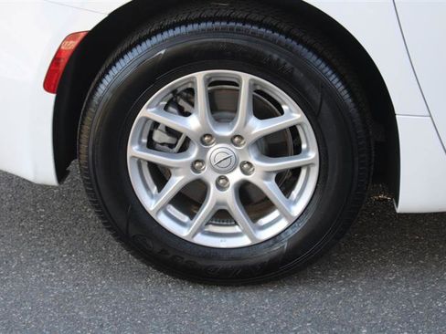 Used 2026 Chrysler Pacifica Select FWD image 7