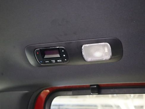 Used 2025 Honda Odyssey Sport-L image 31