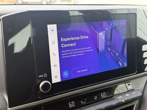 Used 2025 Toyota Camry LE image 8