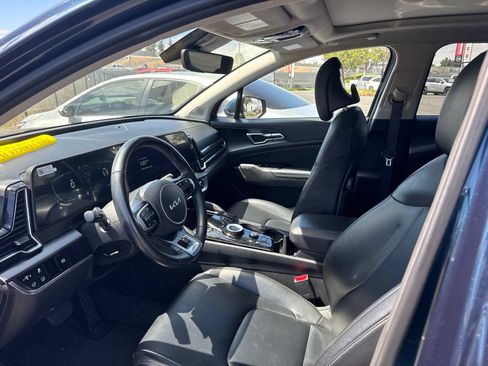 Used 2025 Kia Sportage EX w/ EX Premium Package AWD/4WD image 11