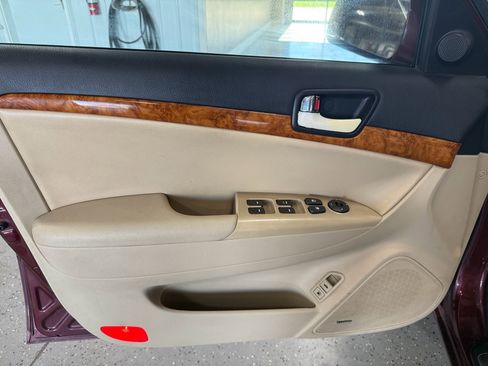 Used 2010 Hyundai Sonata Limited FWD image 11