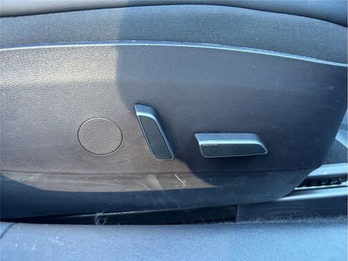 Used 2022 Tesla Model 3 Long Range image 39