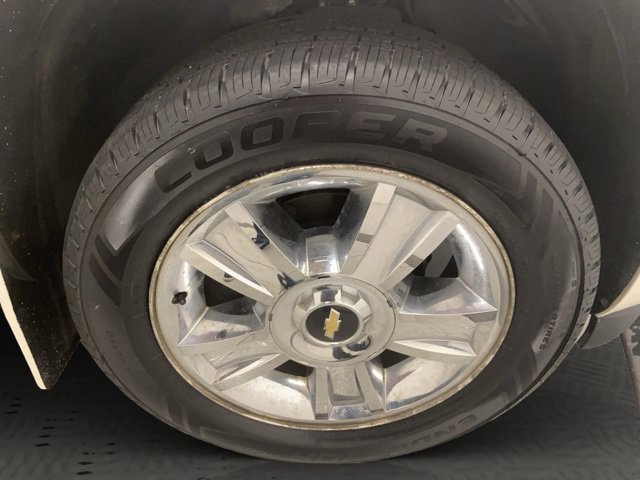 Used 2010 Chevrolet Avalanche LTZ AWD/4WD image 37