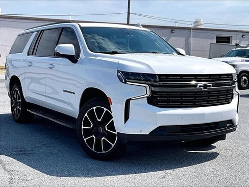 Used 2022 Chevrolet Suburban RST w/ Luxury Package AWD/4WD image 1
