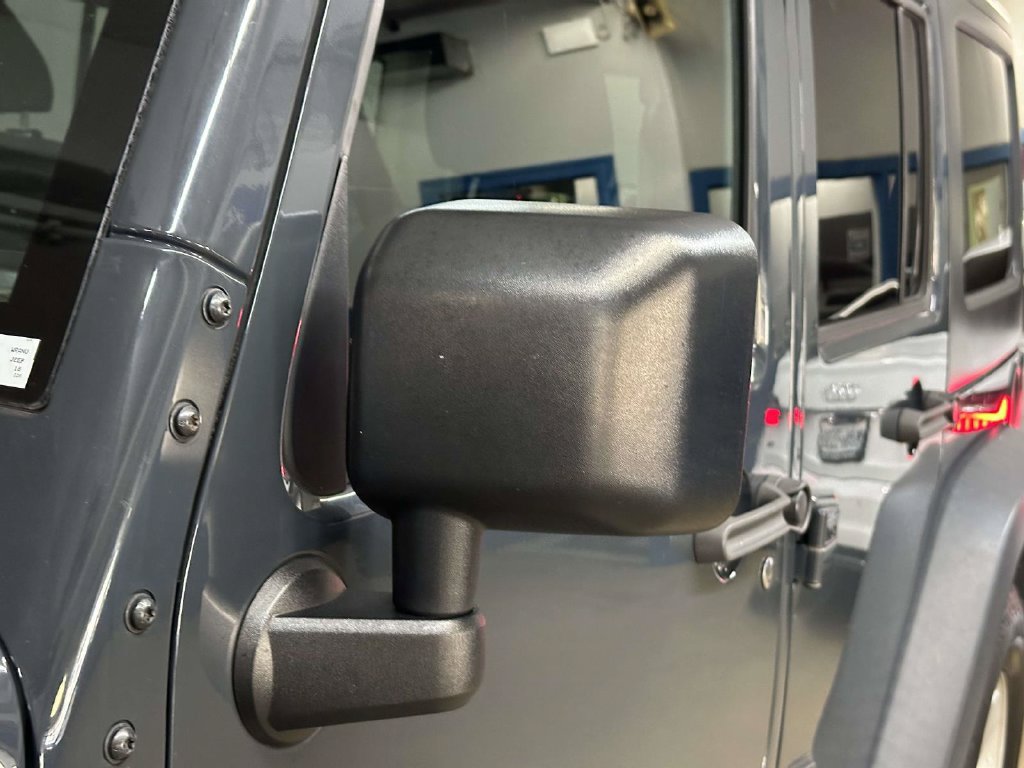Used 2018 Jeep Wrangler Unlimited Sport S AWD/4WD image 33