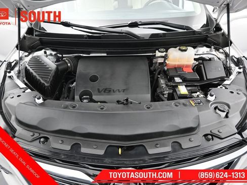 Used 2023 Buick Enclave Essence w/ Experience Buick Package AWD/4WD image 35