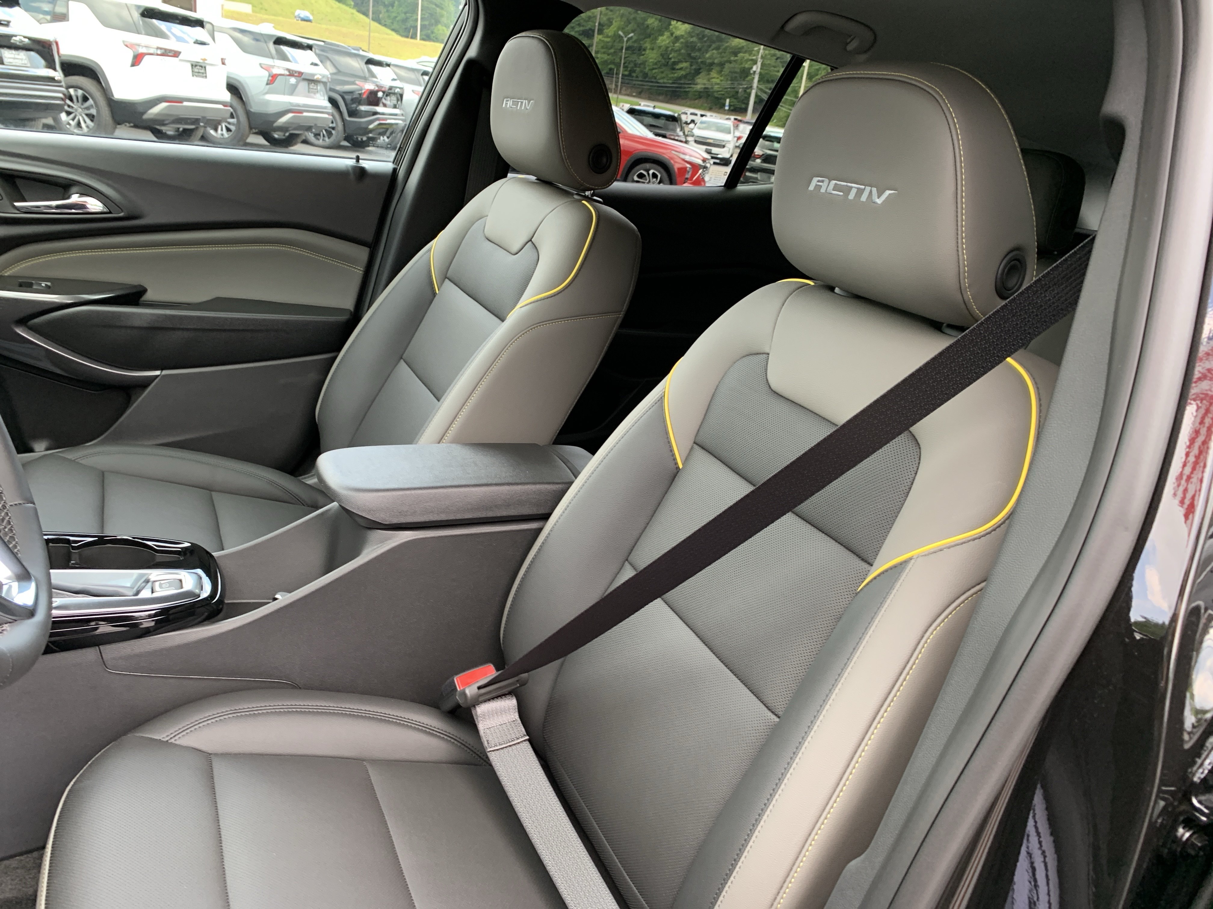 New 2026 Chevrolet Trax ACTIV w/ Driver Confidence Package FWD image 8
