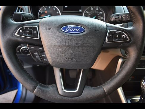 Used 2018 Ford EcoSport SE w/ SE Convenience Package FWD image 12