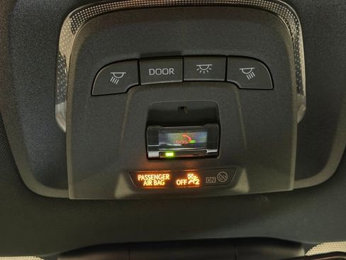 Used 2025 Toyota Crown Signia image 38