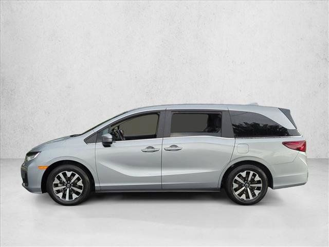 Certified 2025 Honda Odyssey EX-L image 9