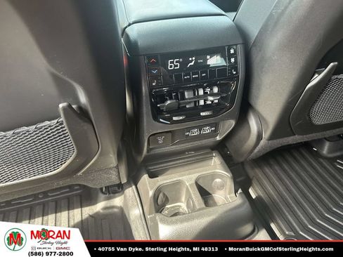 Used 2023 Jeep Grand Cherokee L Limited AWD/4WD image 13