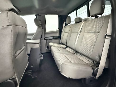 Used 2015 Ford F150 XLT w/ Equipment Group 302A Luxury AWD/4WD image 18