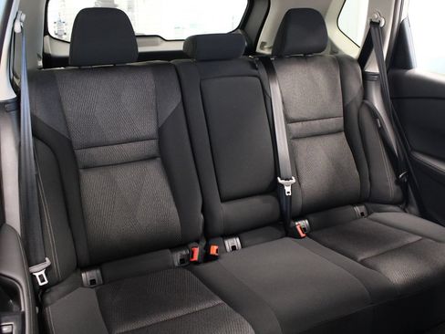 Used 2025 Nissan Rogue SV FWD image 27