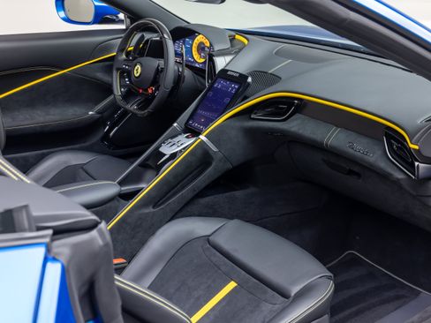 Used 2026 Ferrari Roma Spider RWD image 47