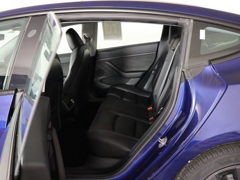 Used 2023 Tesla Model 3 Standard Range RWD image 33
