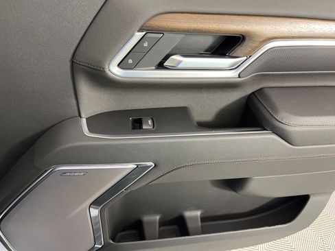 New 2026 Chevrolet Silverado 2500 High Country w/ High Country Premium Package image 13