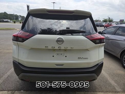 Used 2023 Nissan Rogue SV AWD/4WD image 3