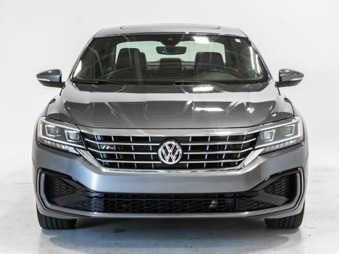 Used 2022 Volkswagen Passat 2.0T R-Line FWD image 5