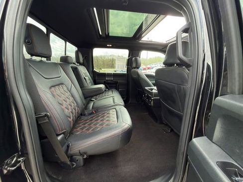 Used 2019 Ford F150 Lariat w/ Equipment Group 502A Luxury image 11