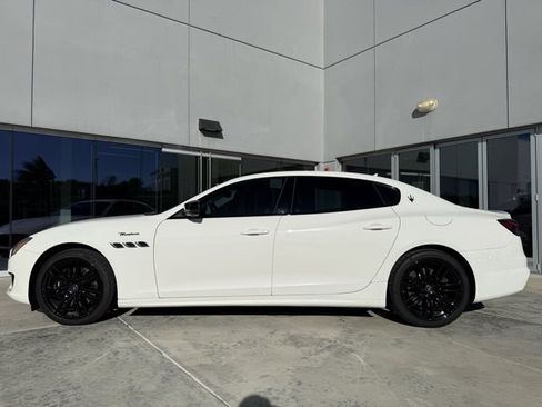 Certified 2022 Maserati Quattroporte Modena image 7