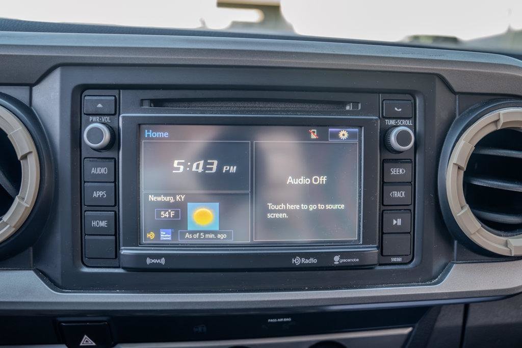 Used 2019 Toyota Tacoma SR5 AWD/4WD image 29
