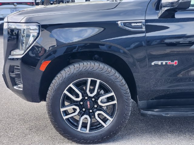 Used 2022 GMC Yukon AT4 AWD/4WD image 5