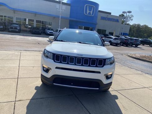 Used 2020 Jeep Compass Limited AWD/4WD image 3