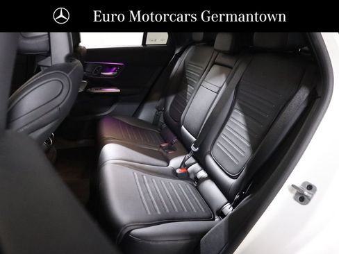 Used 2023 Mercedes-Benz GLC 300 4MATIC w/ AMG Line image 38