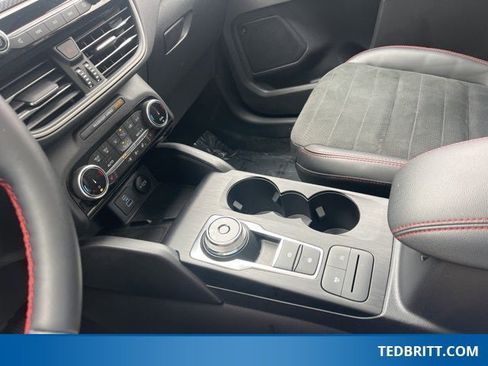 Used 2022 Ford Escape SEL w/ SEL Stealth AWD Package image 35