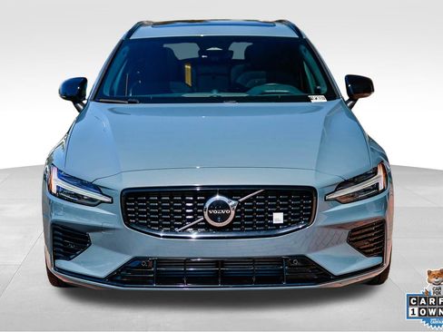 Used 2023 Volvo V60 T8 Polestar image 2