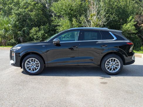 New 2026 Audi Q3 quattro 2.0T AWD/4WD image 4