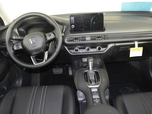 New 2026 Honda HR-V EX-L image 11