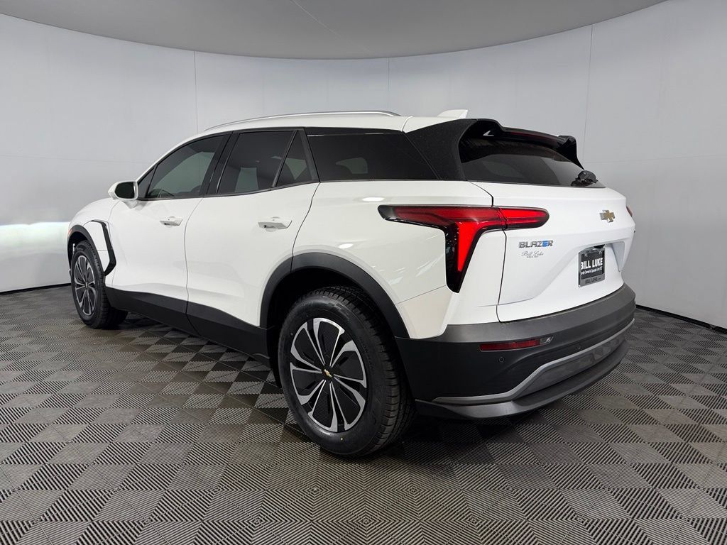 Used 2024 Chevrolet Blazer EV LT AWD/4WD image 10
