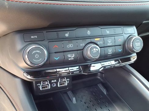 New 2026 Dodge Durango GT w/ Blacktop Package AWD/4WD image 18