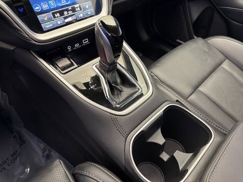 Certified 2025 Subaru Outback Limited image 23