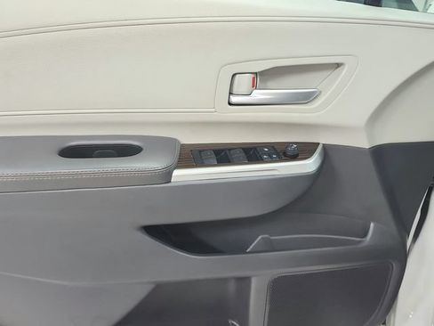 Used 2021 Toyota Sienna XLE FWD image 36