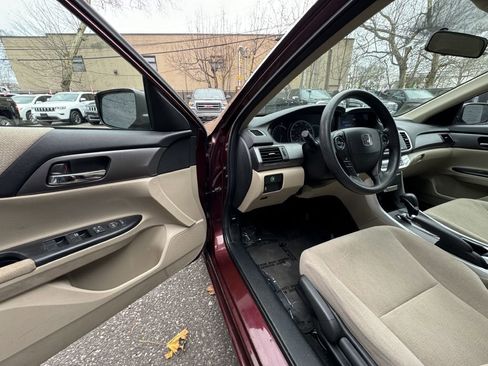 Used 2013 Honda Accord LX image 14