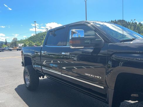 Used 2017 Chevrolet Silverado 3500 LTZ AWD/4WD image 15