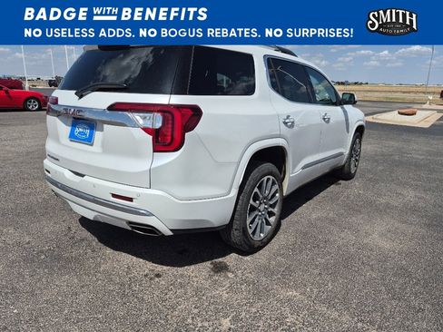 Used 2020 GMC Acadia Denali w/ Technology Package FWD image 4